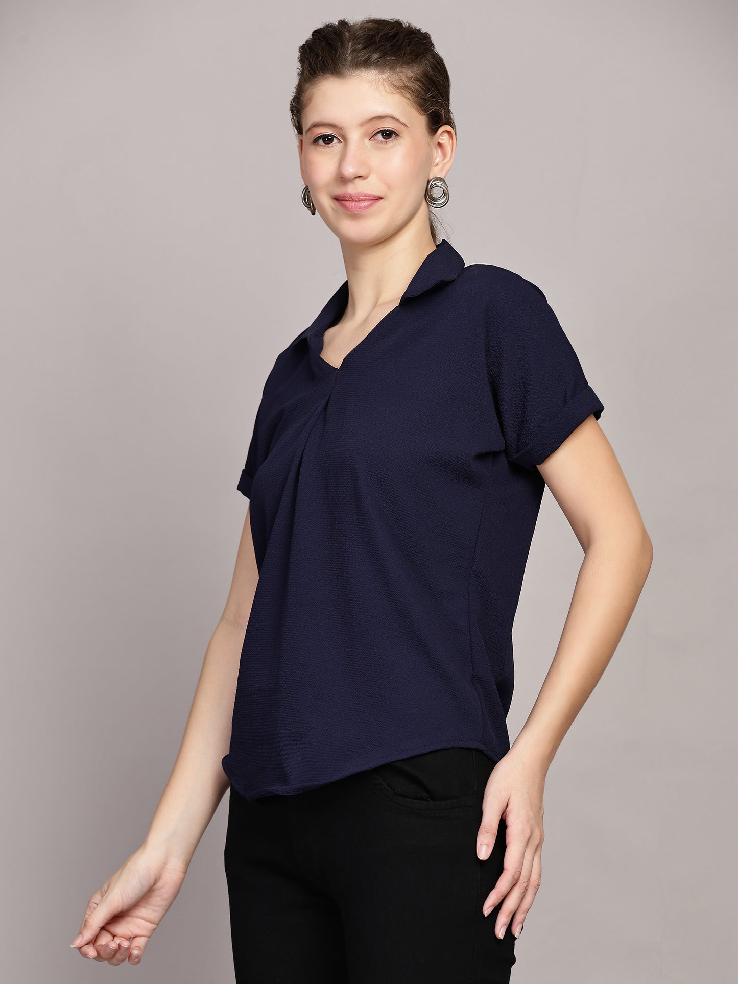 TrendRush Women Blue V-Neck Top with Short Sleeves
