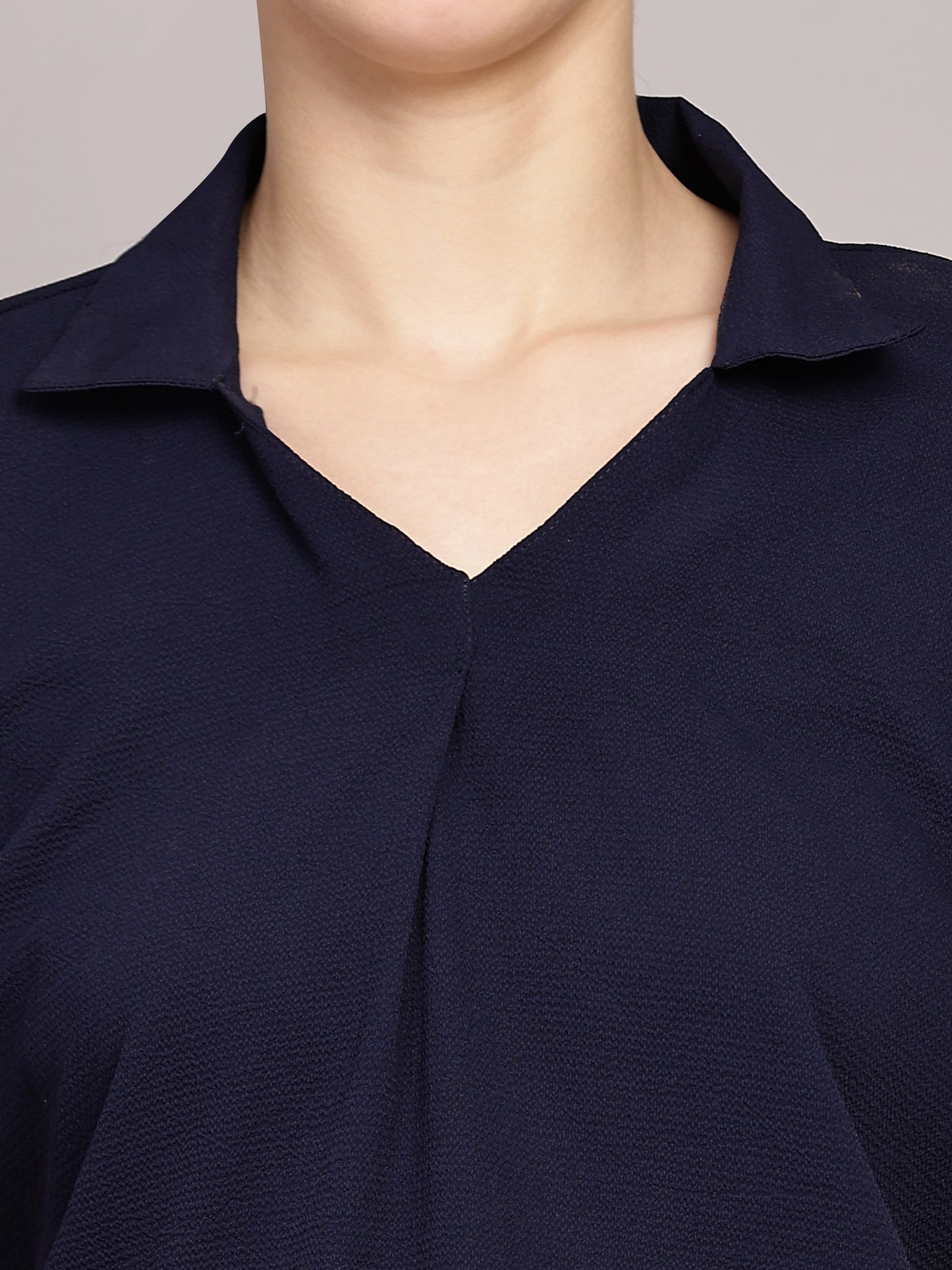 TrendRush Women Blue V-Neck Top with Short Sleeves