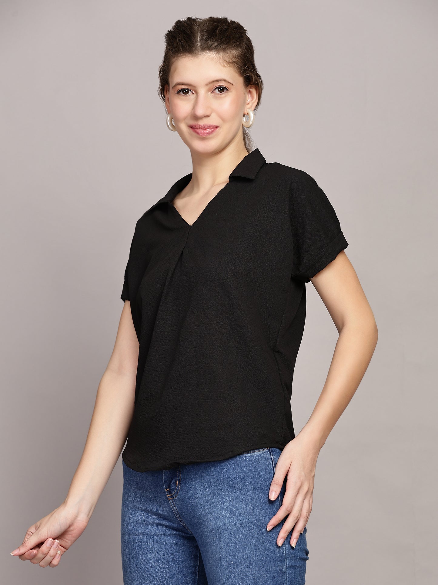 TrendRush Women Black V-Neck Top with Short Sleeves