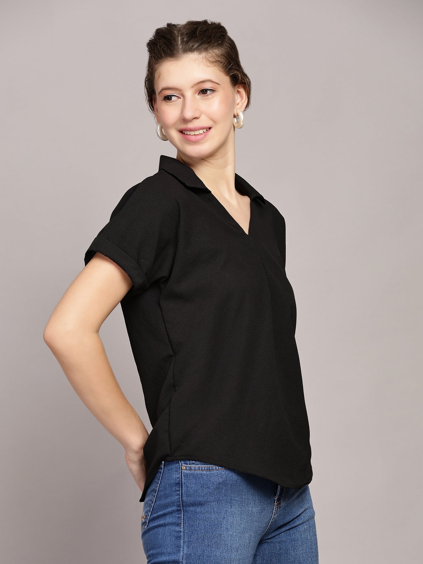 TrendRush Women Black V-Neck Top with Short Sleeves