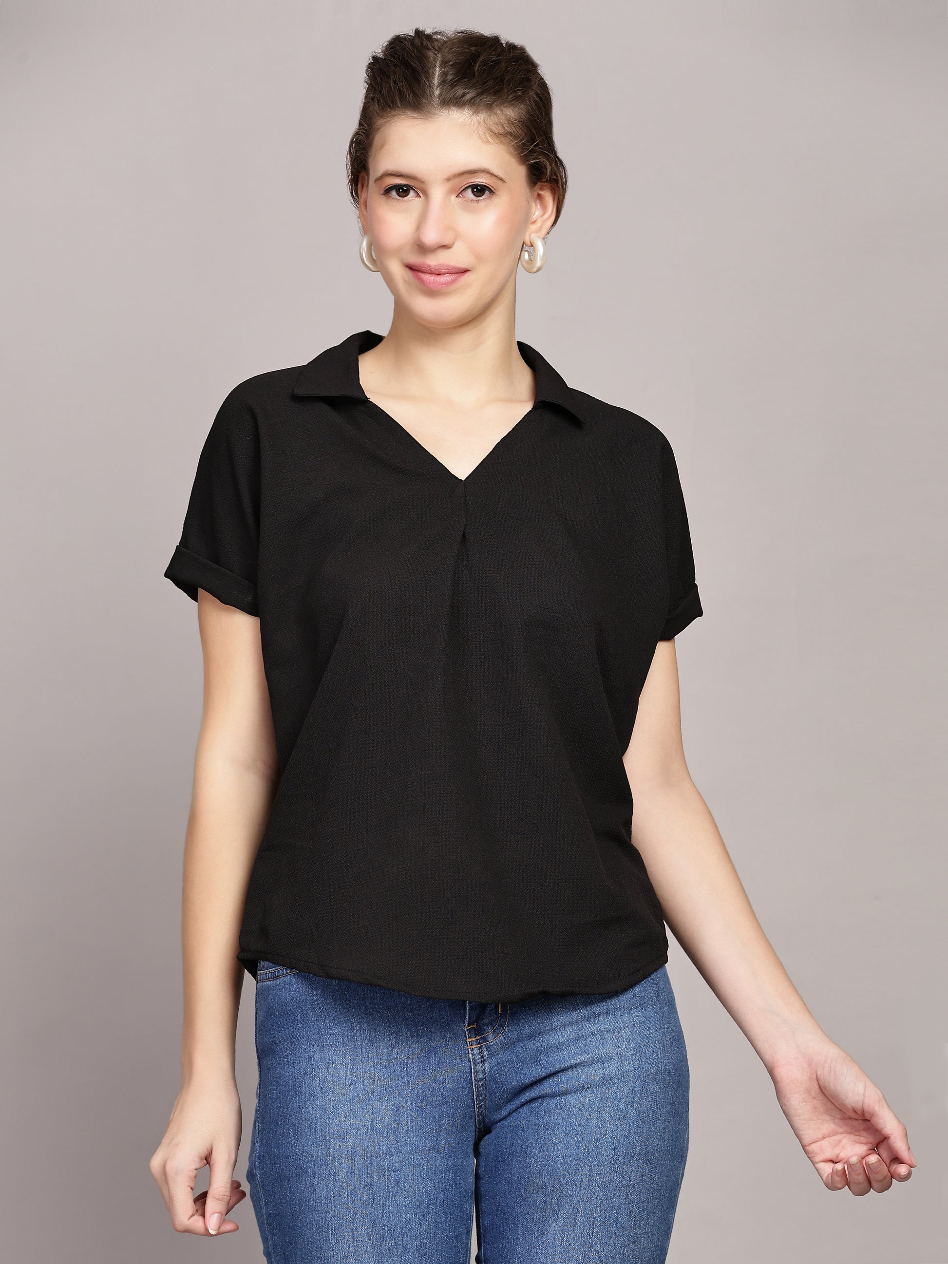 TrendRush Women Black V-Neck Top with Short Sleeves