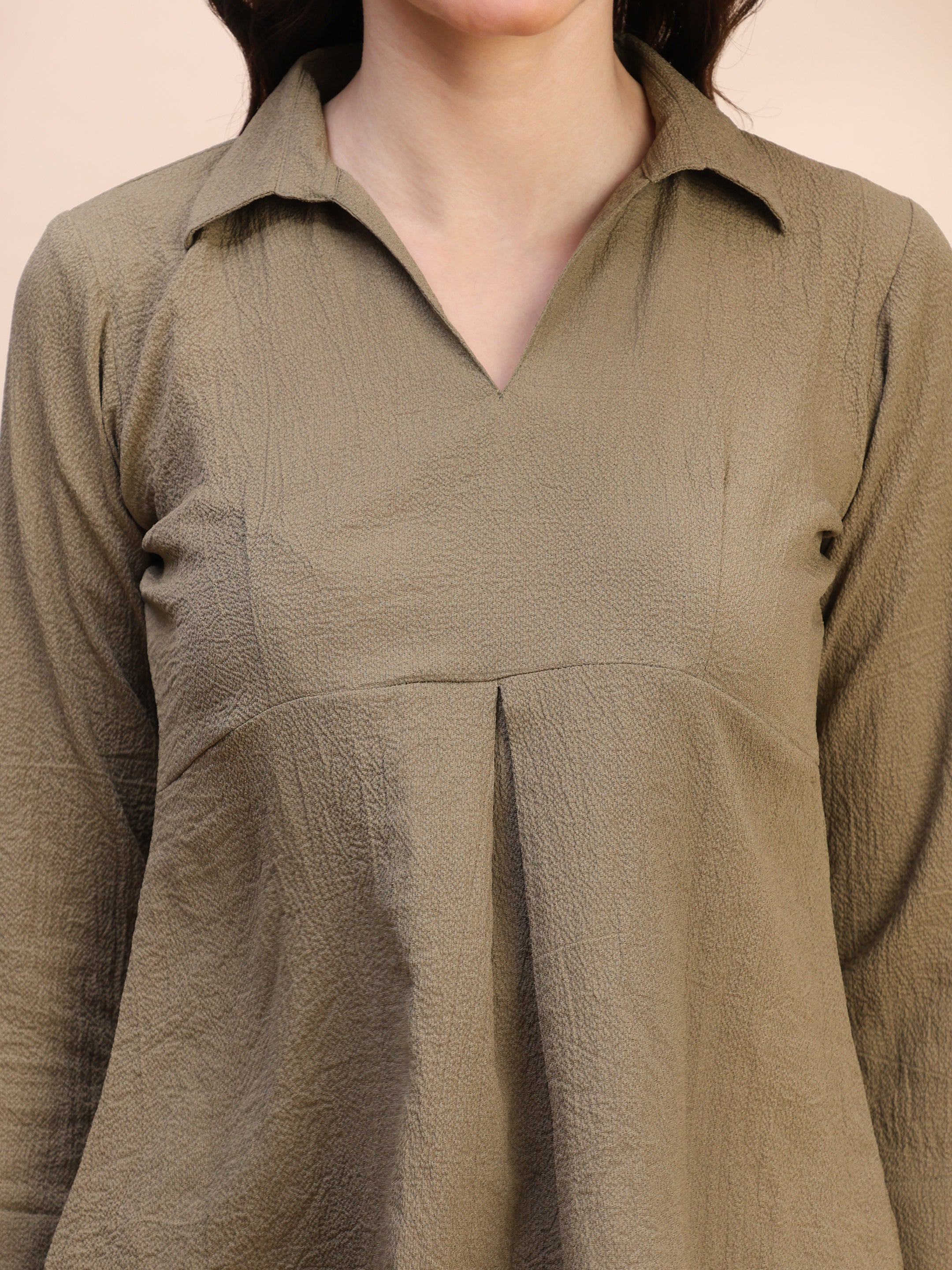 Collared Pleat Detail Peplum Top