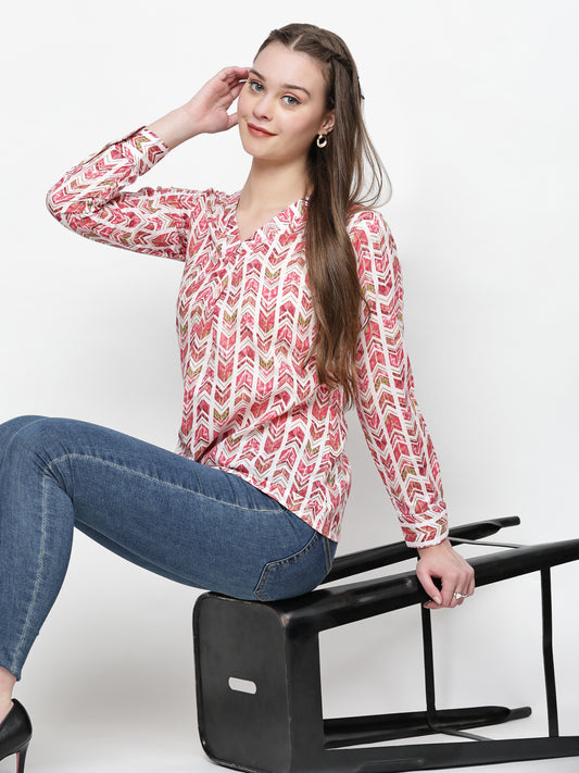 TrendRush Women Pink Geometric Printed V-Neck Top