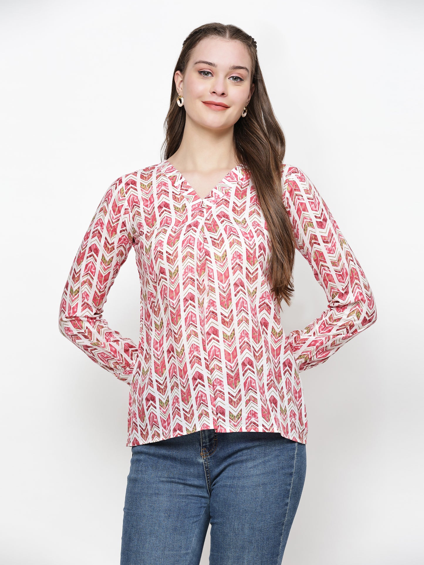 TrendRush Women Pink Geometric Printed V-Neck Top