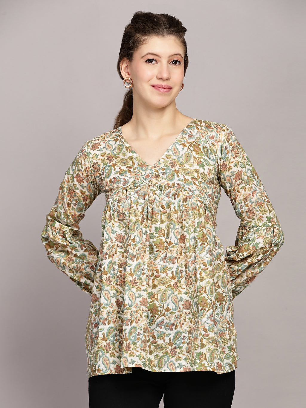 TrendRush Women V-Neck Green Paisley Printed Top