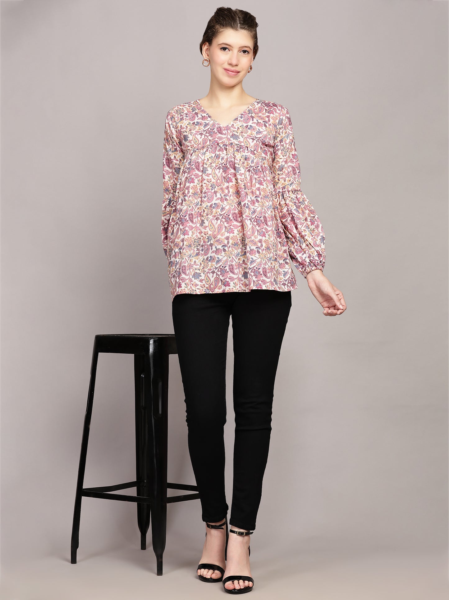 TrendRush Women V-Neck Purple Paisley Printed Top