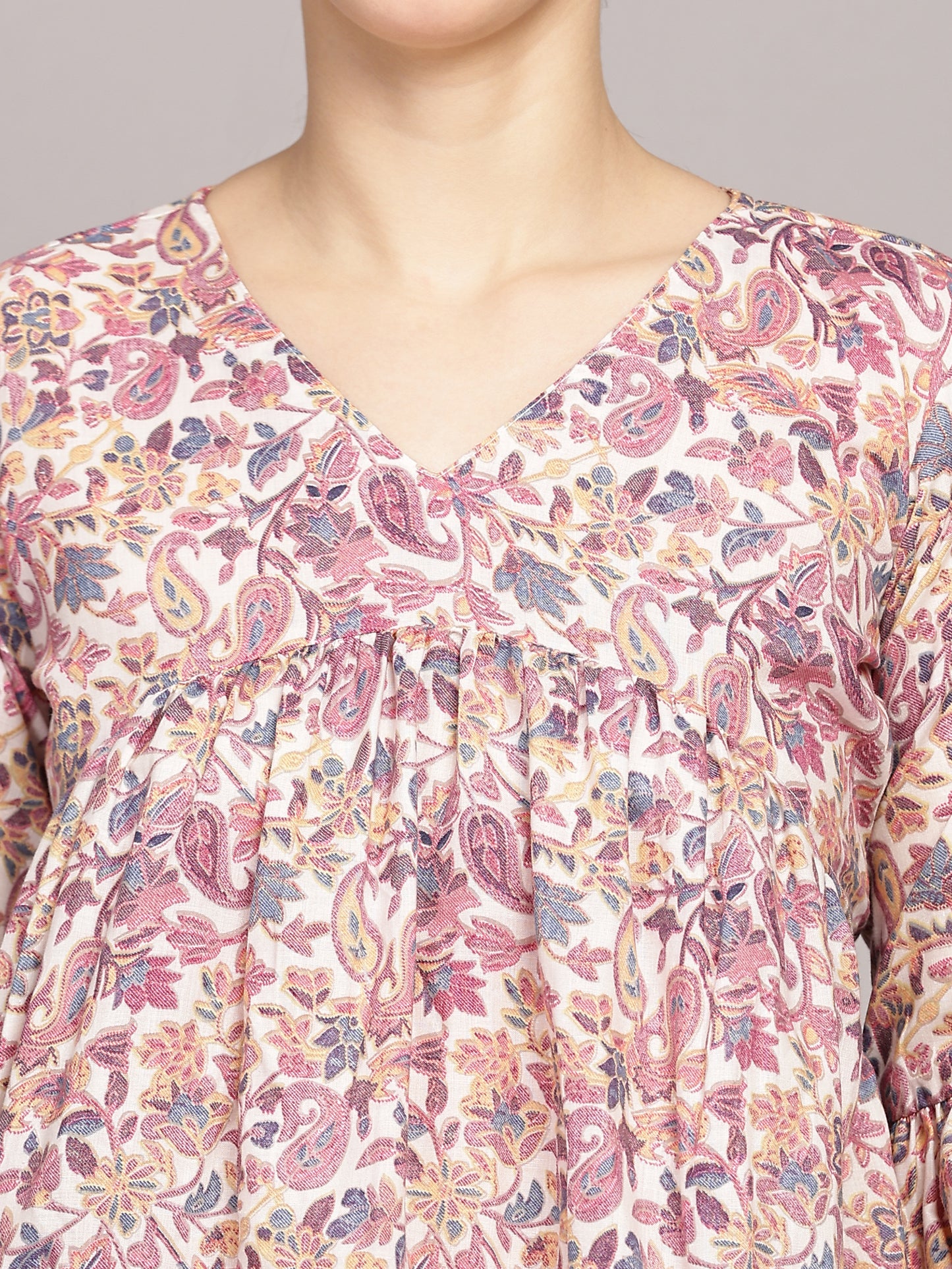 TrendRush Women V-Neck Purple Paisley Printed Top
