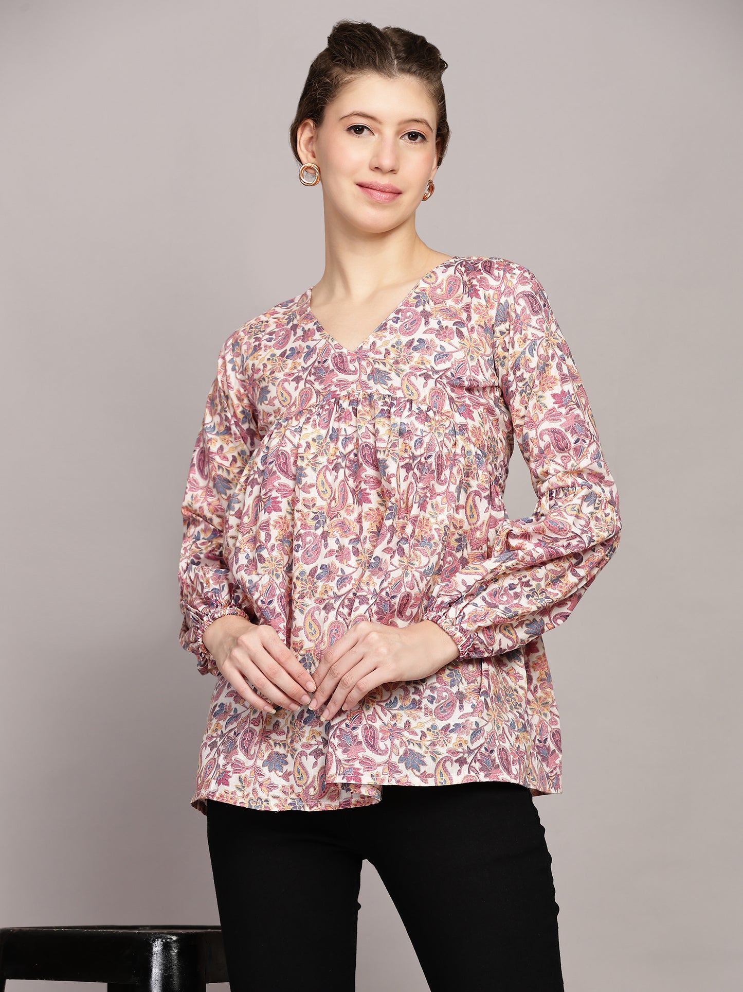 TrendRush Women V-Neck Purple Paisley Printed Top