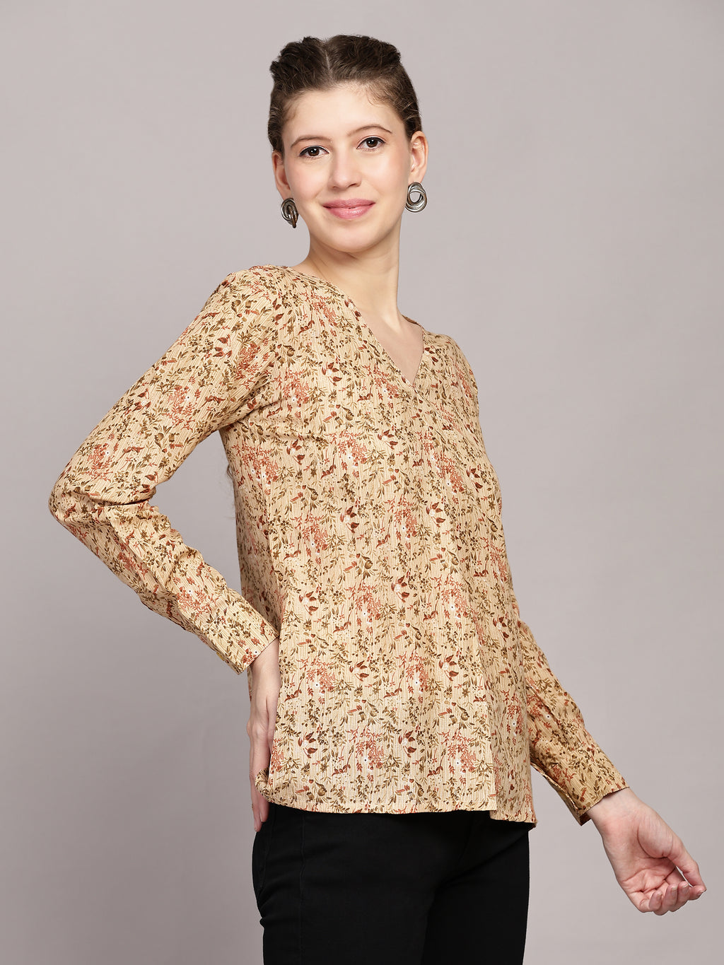 TrendRush Women Yellow Floral Printed V-Neck Top