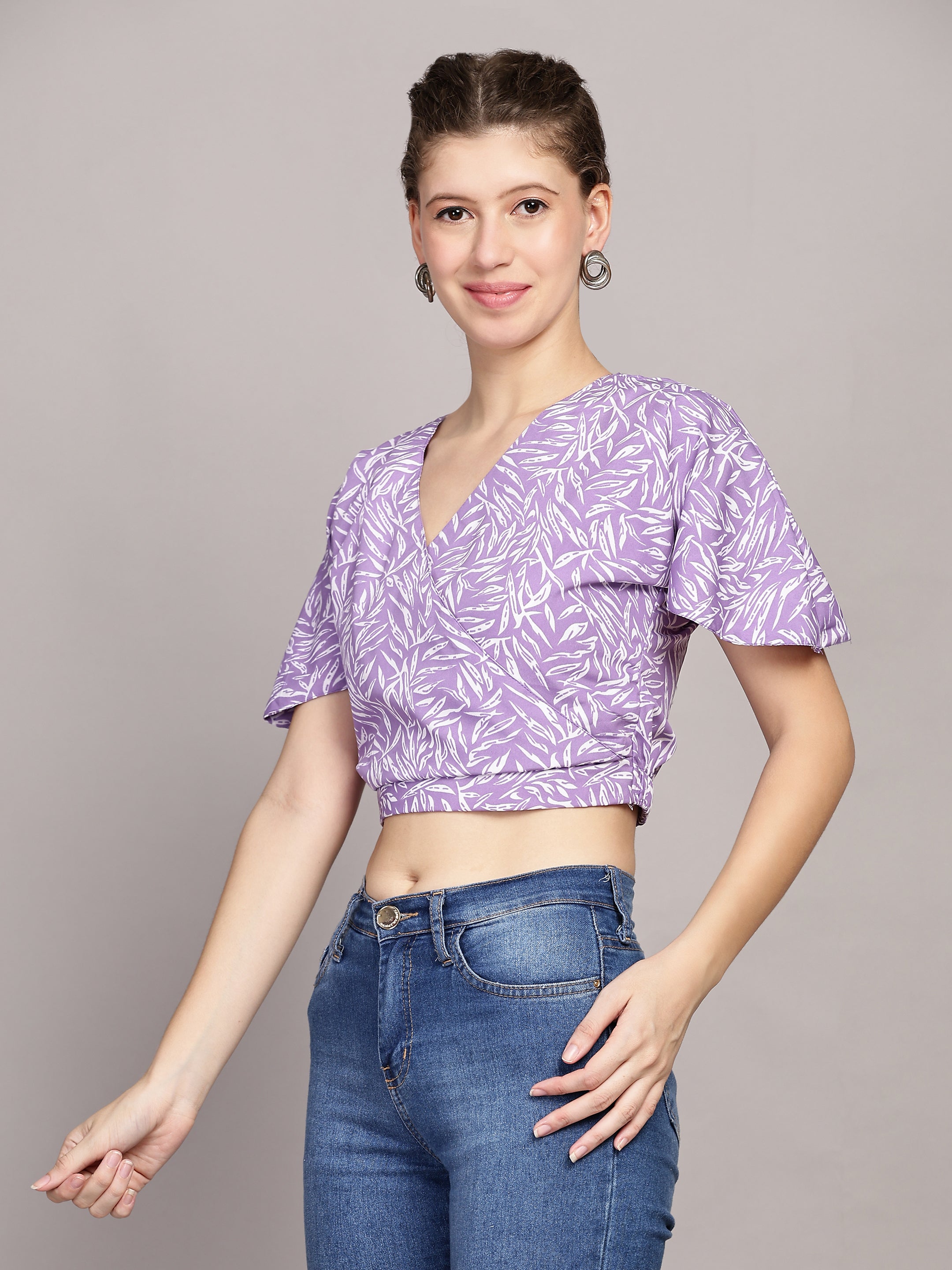 TrendRush Women Purple Floral Print V-Neck Wrap Crop Top
